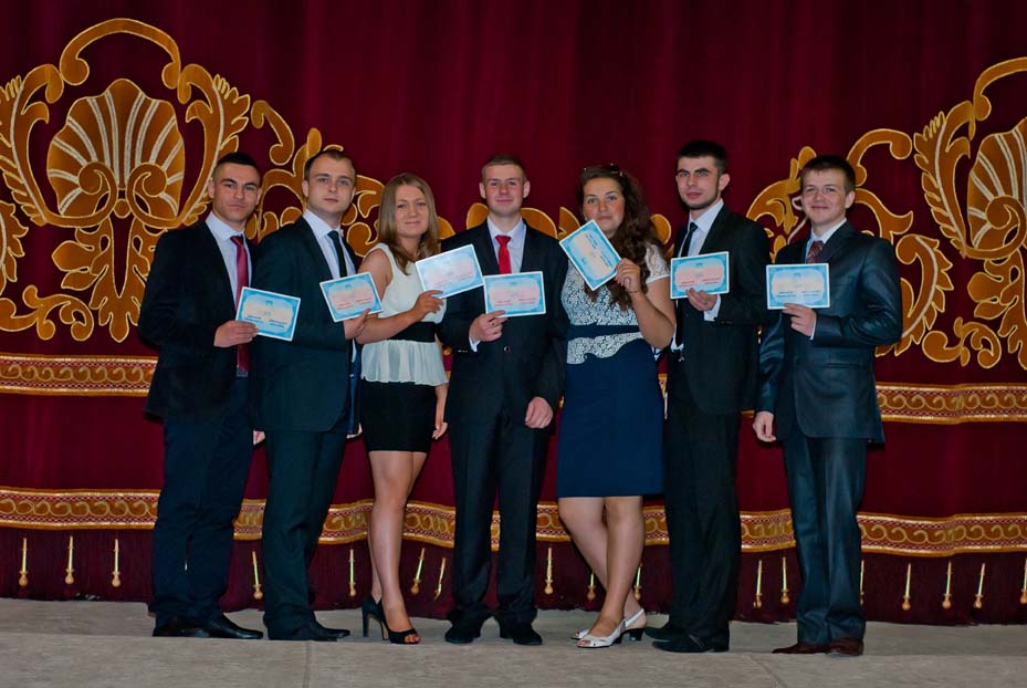 Випуск 2014