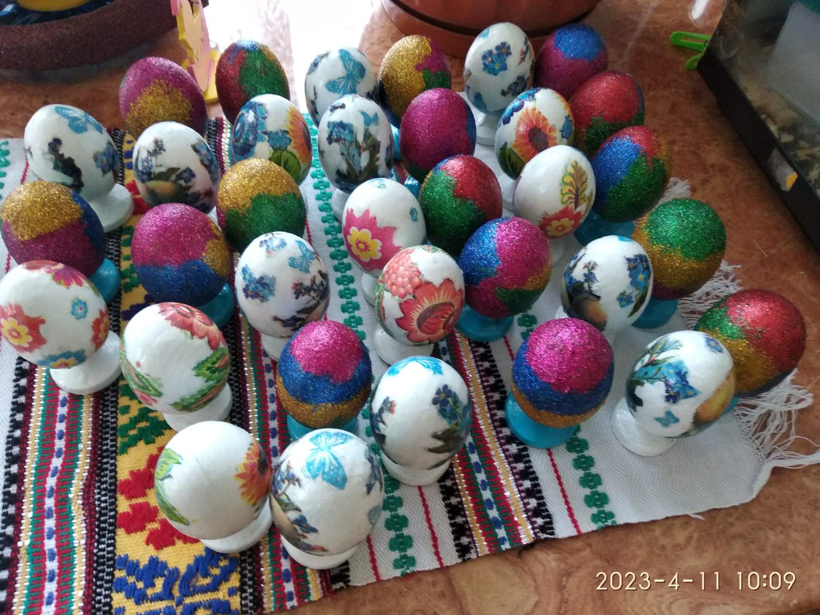 ДОПОКИ ПИШУТЬ ПИСАНКИ, ДОТИ БУДЕ СВІТ