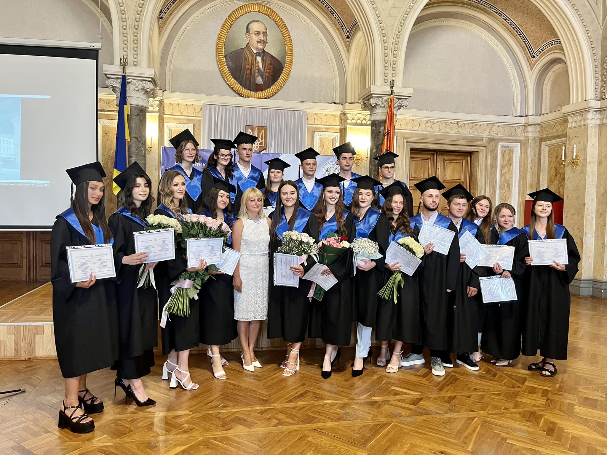 Найщиріші вітання випускникам спеціальності Середня освіта (Математика)!