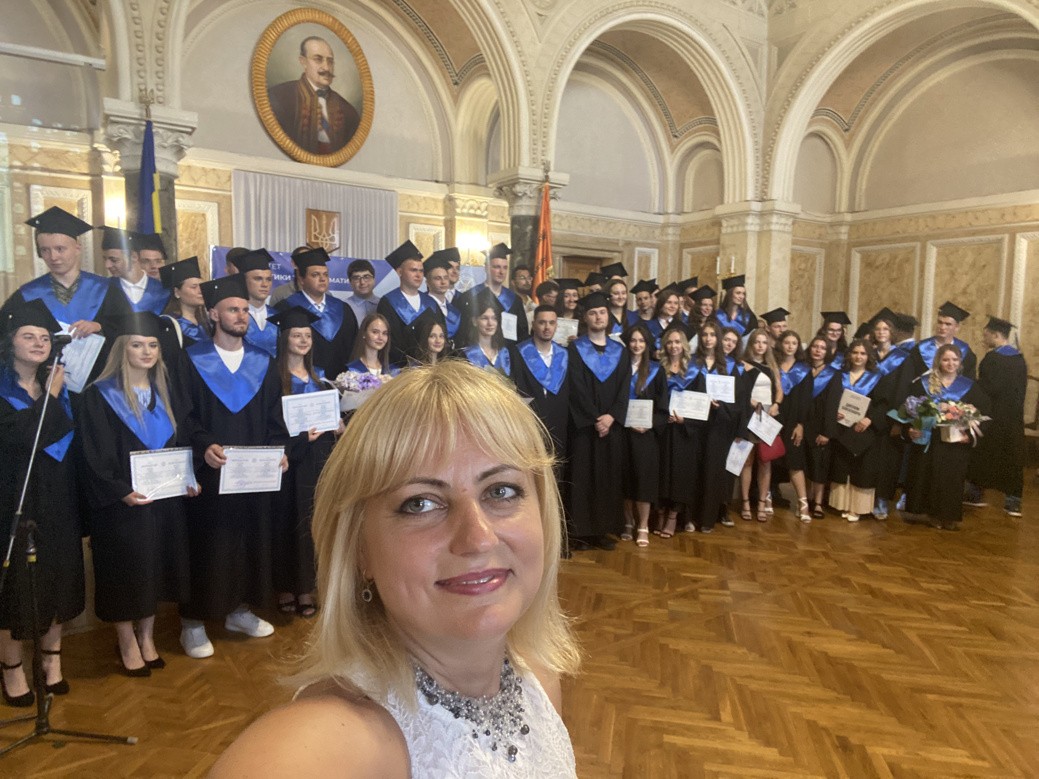 Селфі від деканки