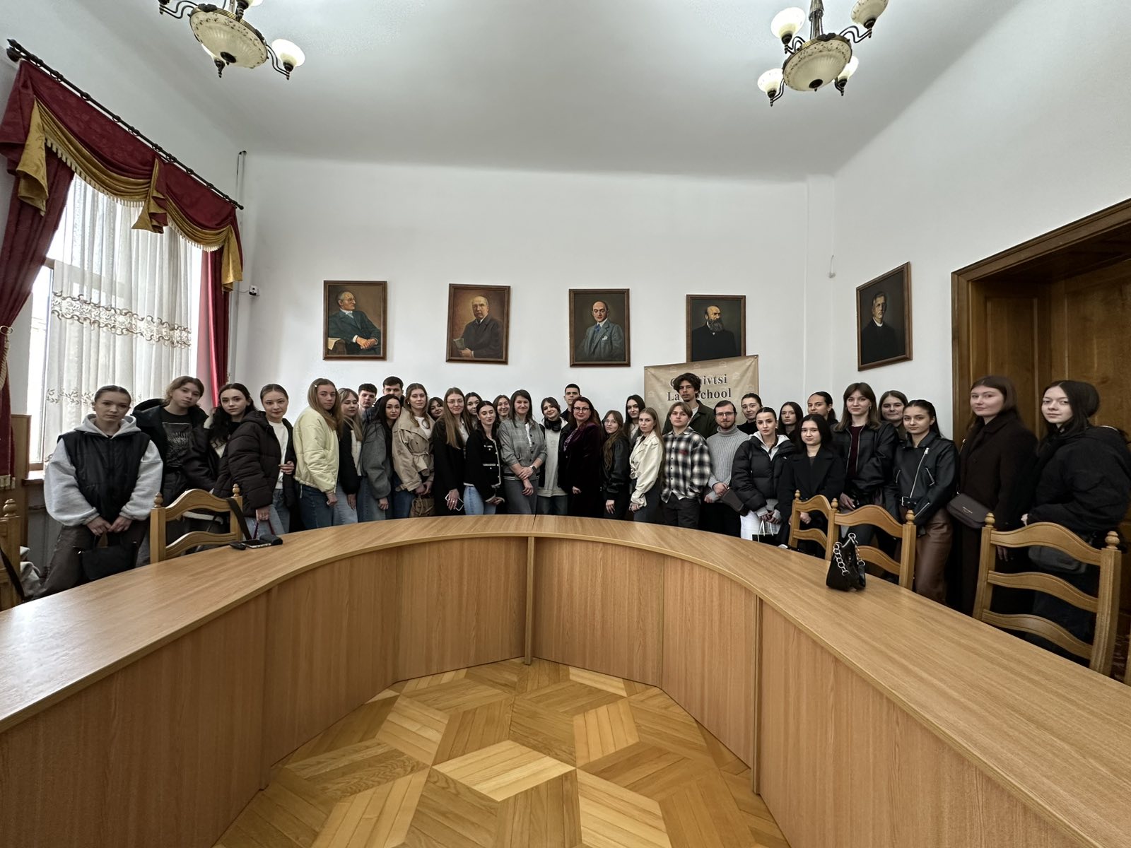 Між фінансами та правом: гостьова лекція про бюджетні видатки і витрати
