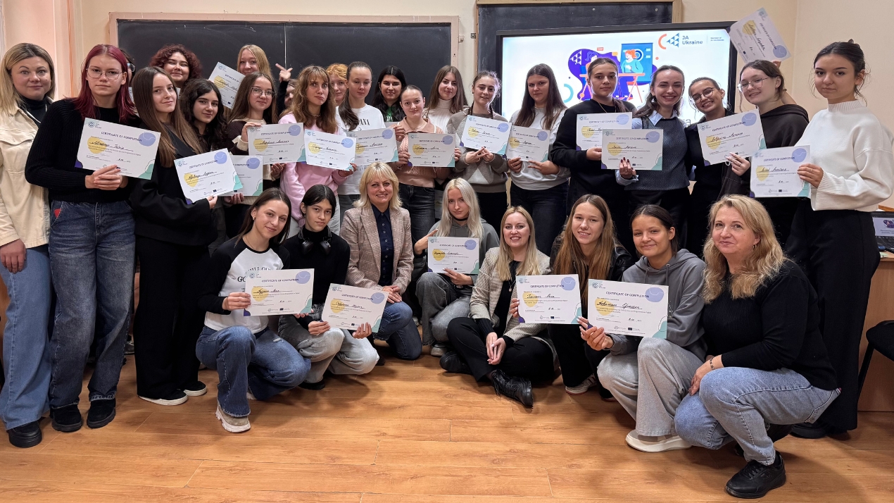 Участь факультету математики та інформатики у міжнародному проєкті «Girls Go Circular»