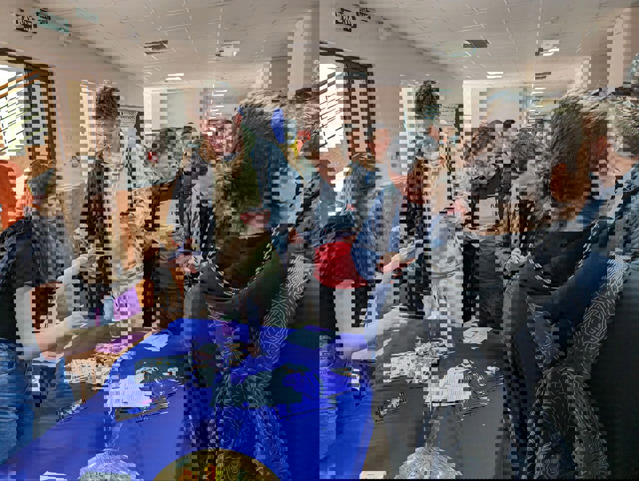 photo_2023-05-05_23-25-13