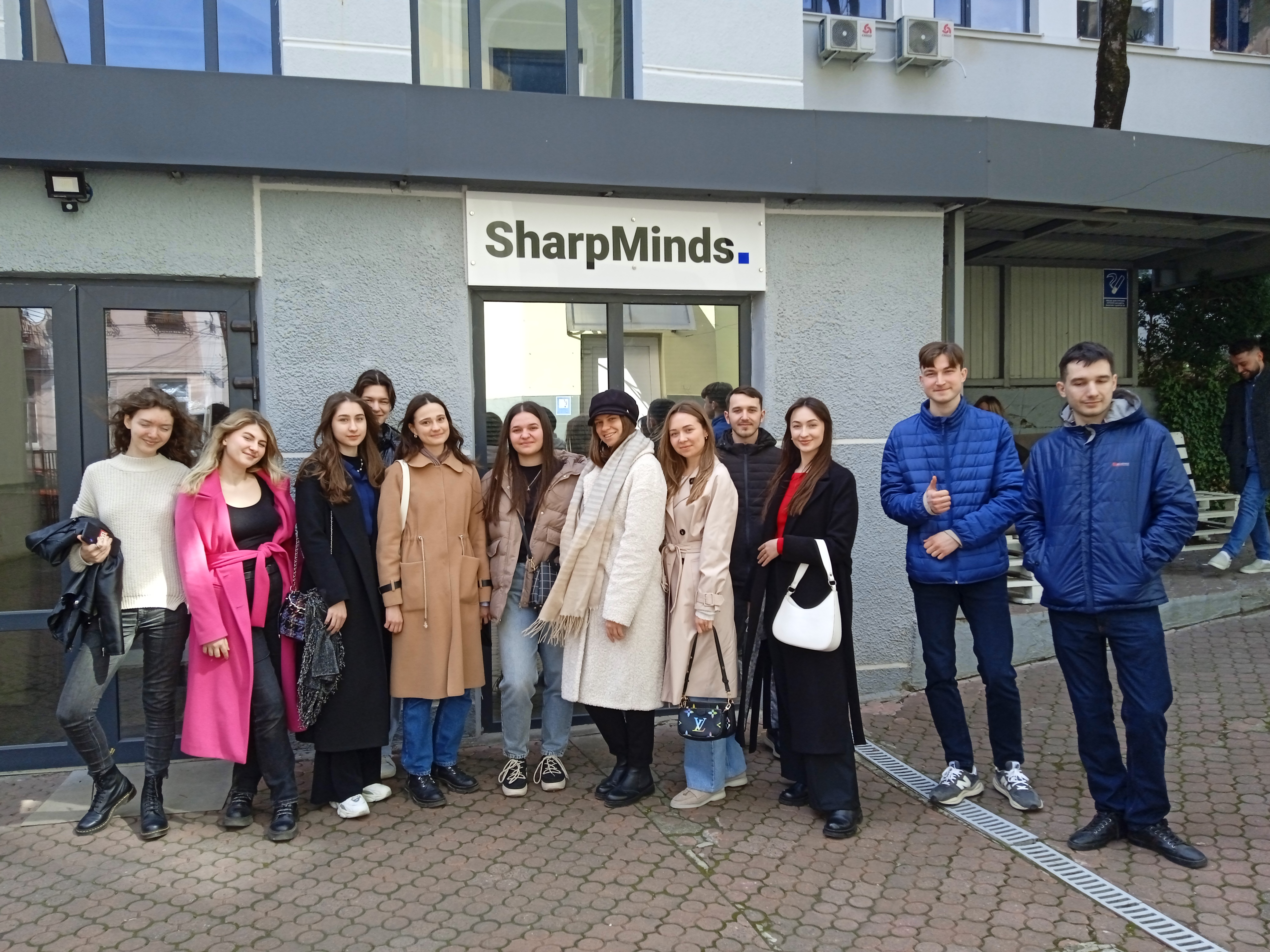 Екскурсія в SharpMinds