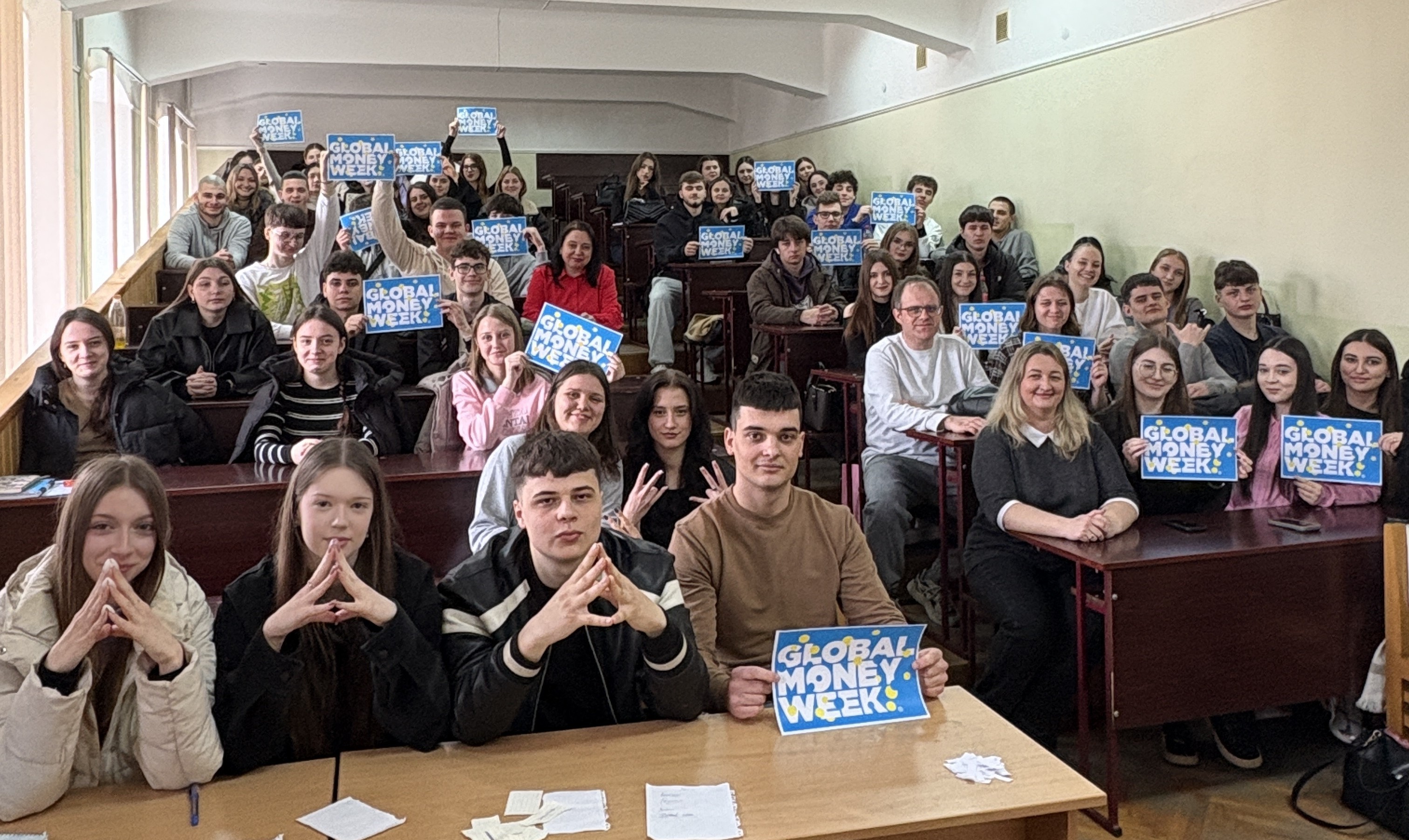 Фінанси- це не нудно, а драйвово!