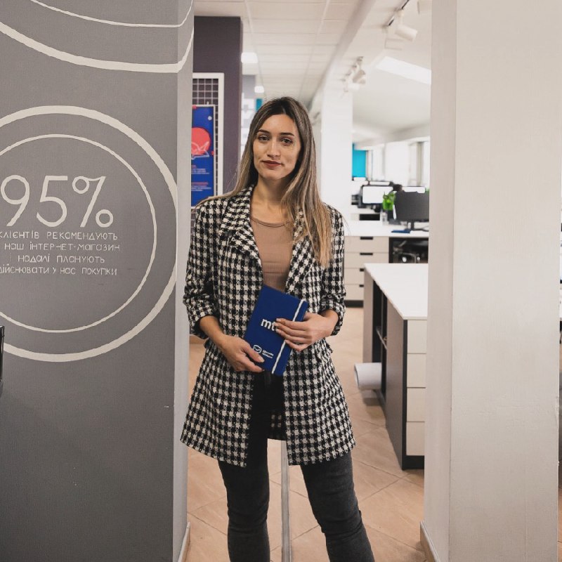 Олена Калинчук