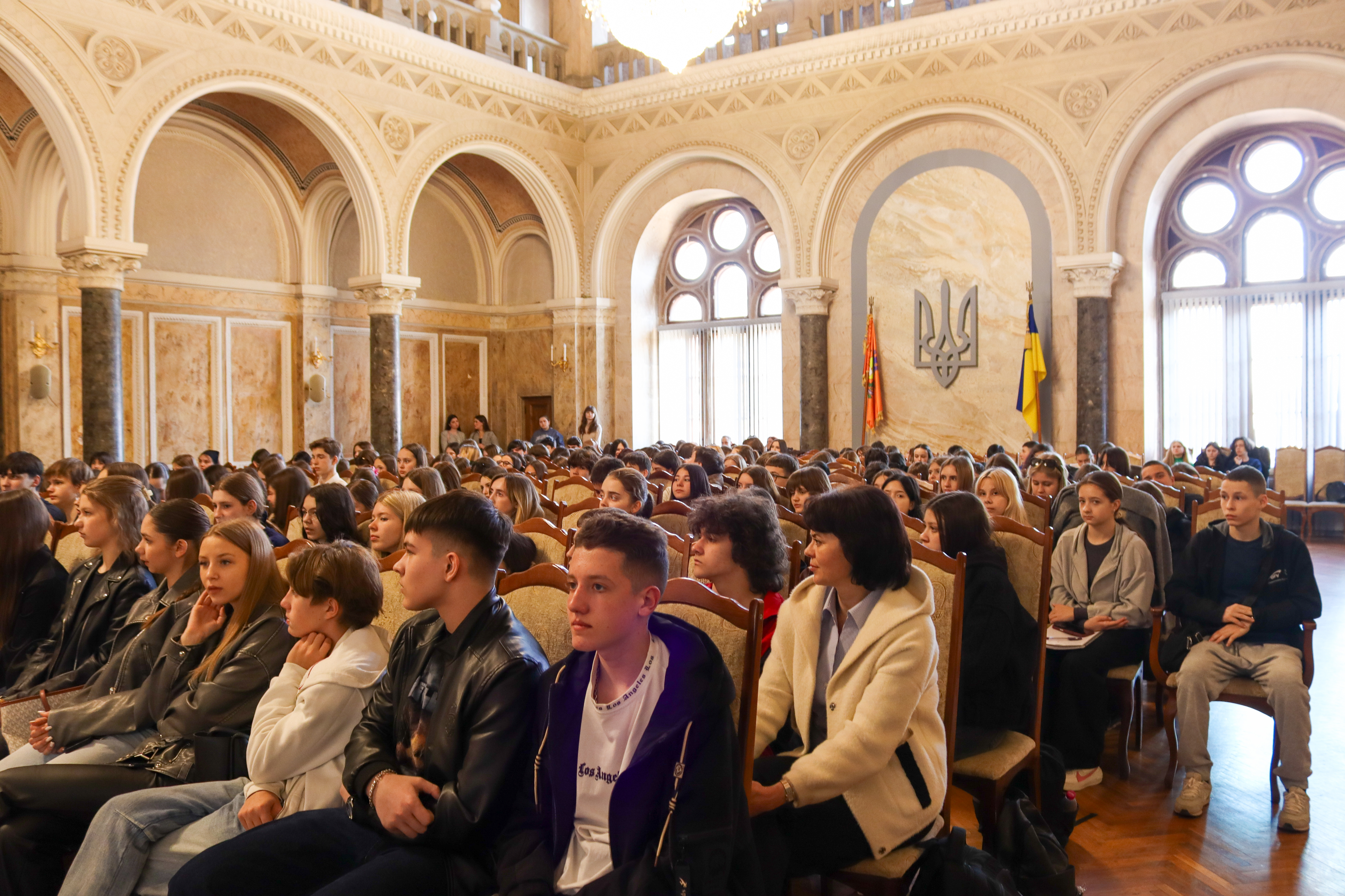Майбутні лідери починають тут: у ЧНУ відкрили Школу лідера