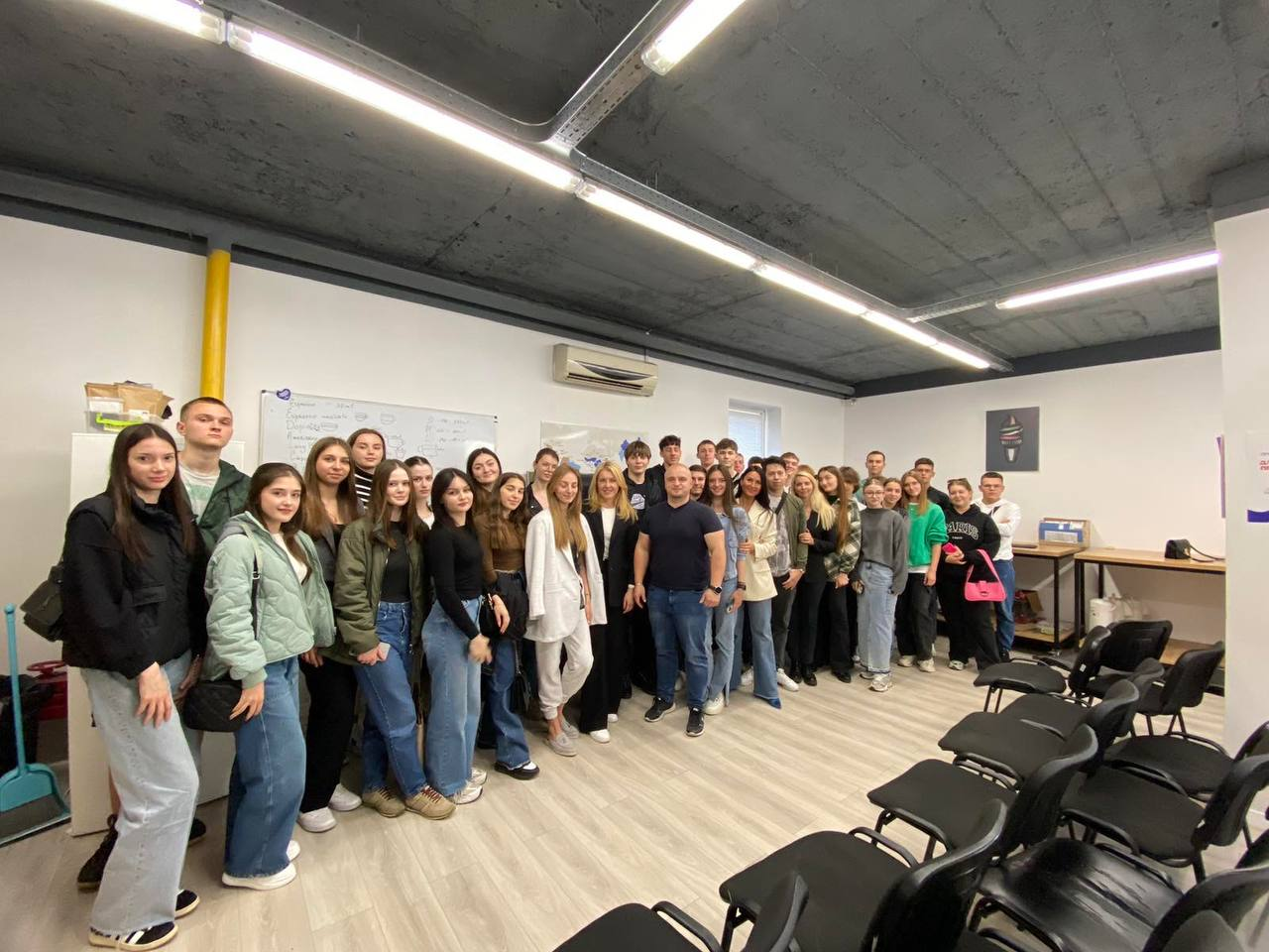 Тренінг на тему "Формування команди та основні ролі кожного гравця в команді"