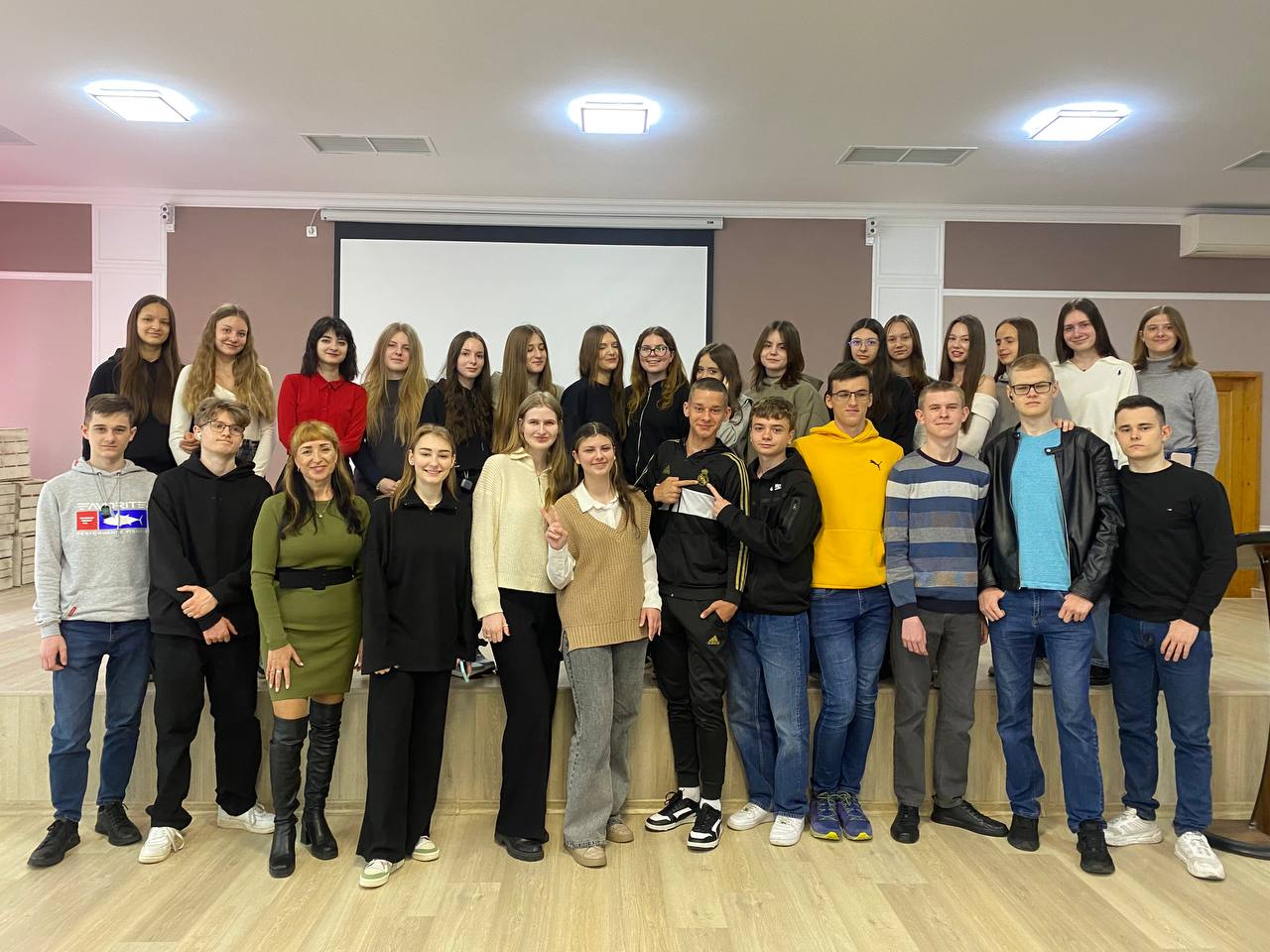 Амбасадори ЧНУ провели зустрічі зі школярами одинадцяти областей