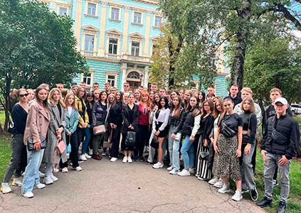 Вітаємо 55 першокурсників бакалаврату в менеджерській родині економфаку ЧНУ ім. Ю.Федьковича