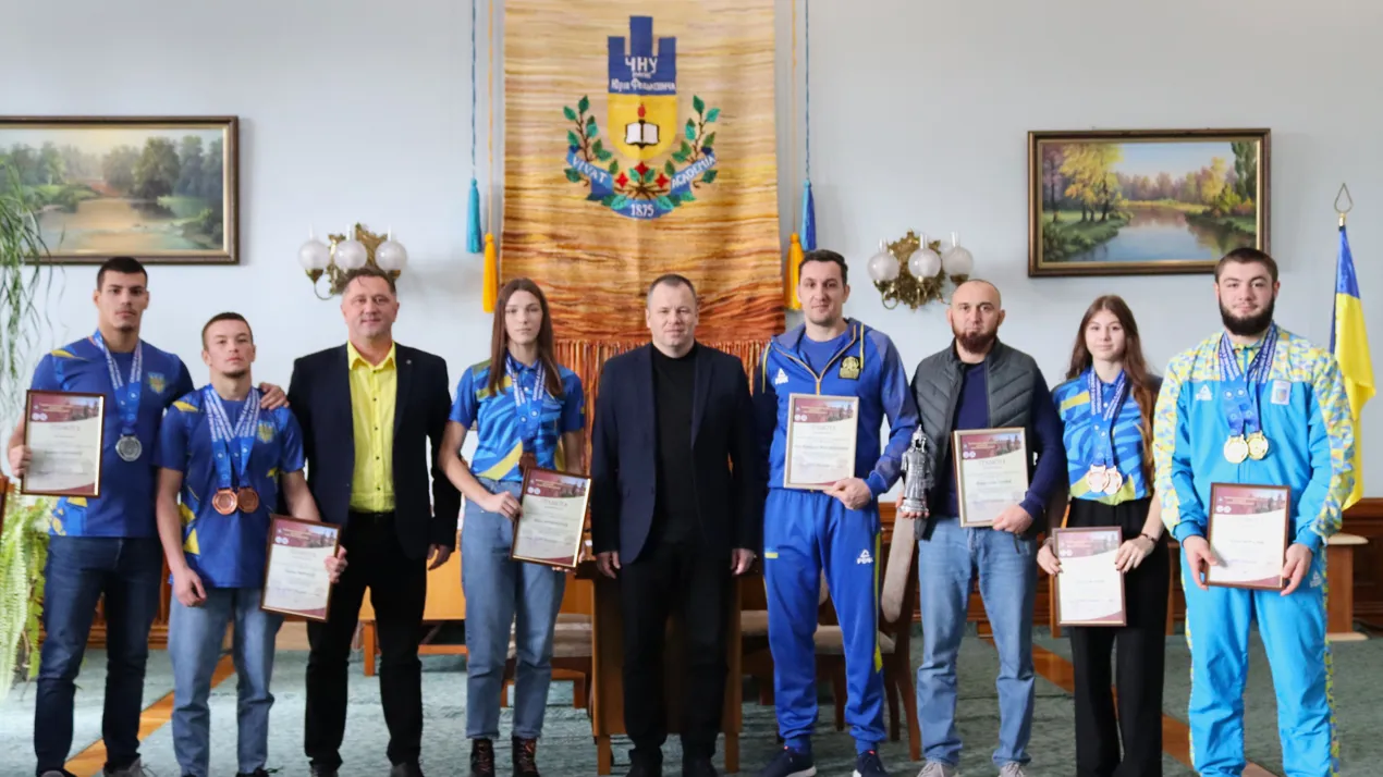 Зустріч ректора Руслана Білоскурського з переможцями чемпіонатів світу з грепплінгу та рукопашного бою
