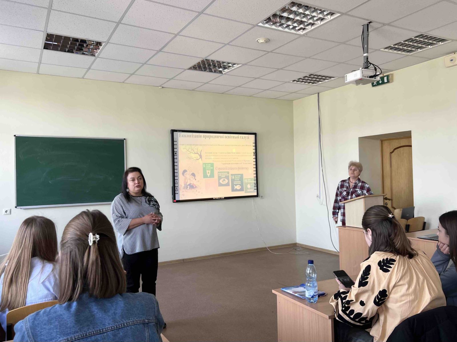 Фото