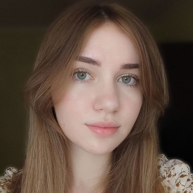Ісопеску Владислава Володимирівна — студентка першого (бакалаврського) освітнього рівня