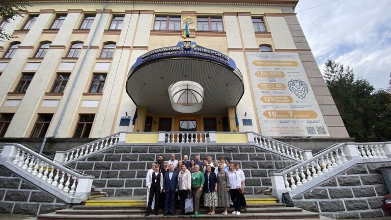 Учасники тренінгу кафедри журналістики ЧНУ