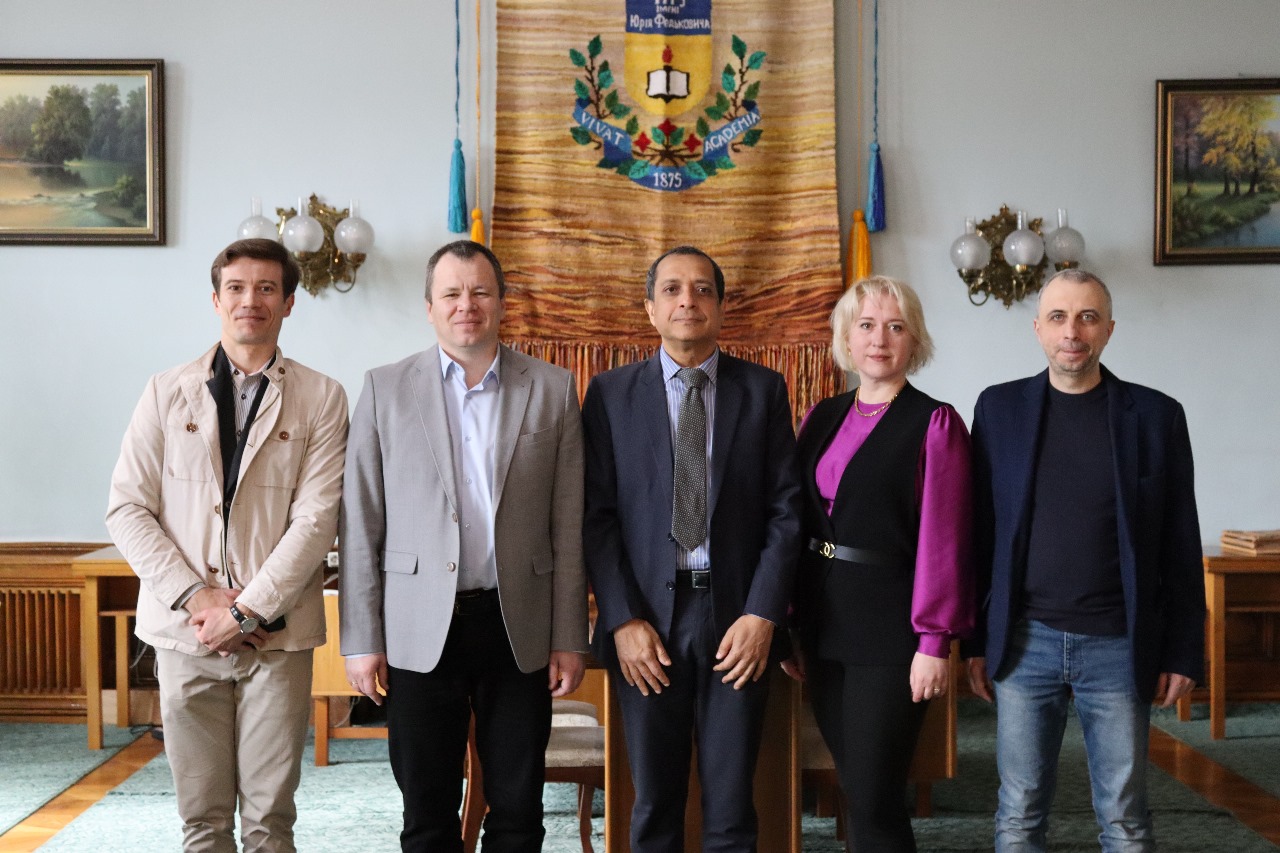 Візит Надзвичайного і Повноважного посла Індії до Чернівецького національного університету імені Юрія Федьковича