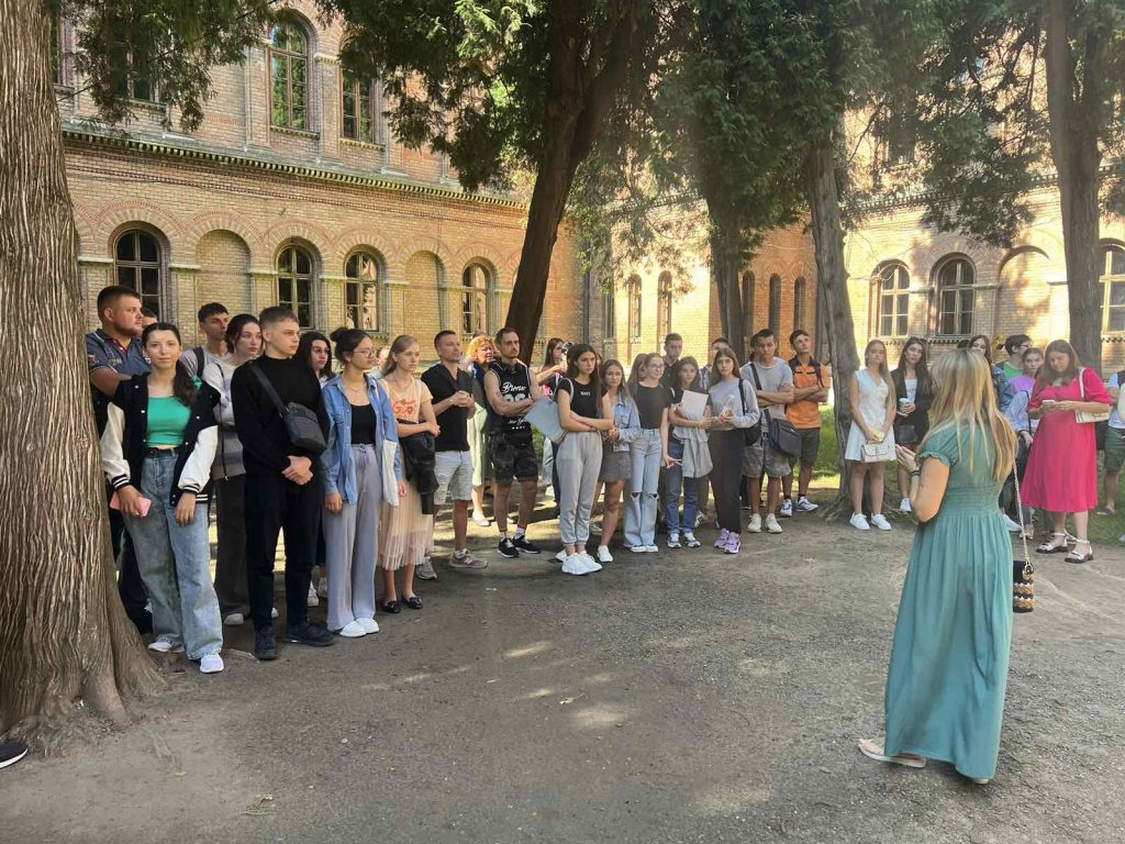 Нетрадиційні заняття для здобувачів вищої освіти за спеціальністю 014.07 “Середня освіта (Географія)”