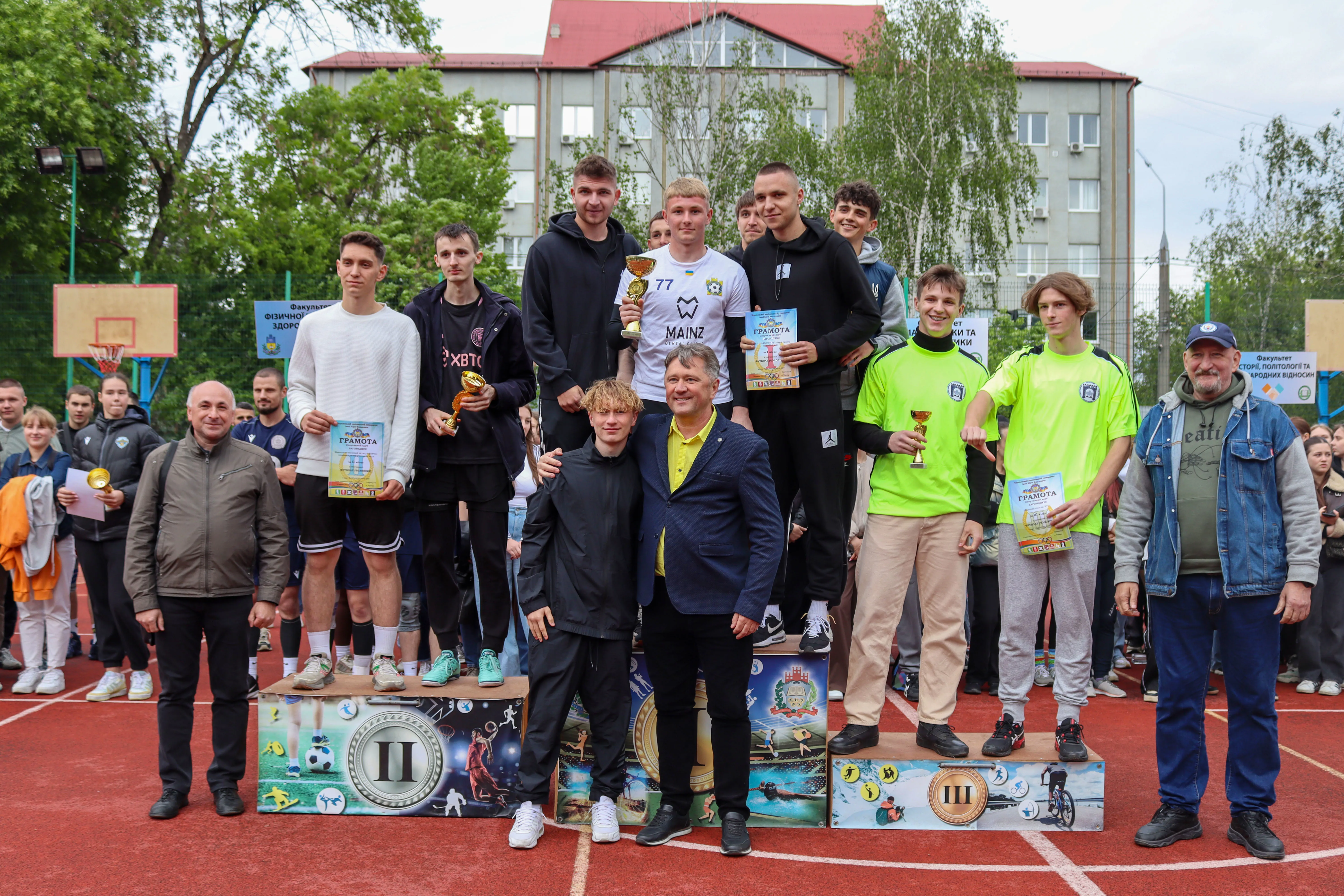 Футболісти