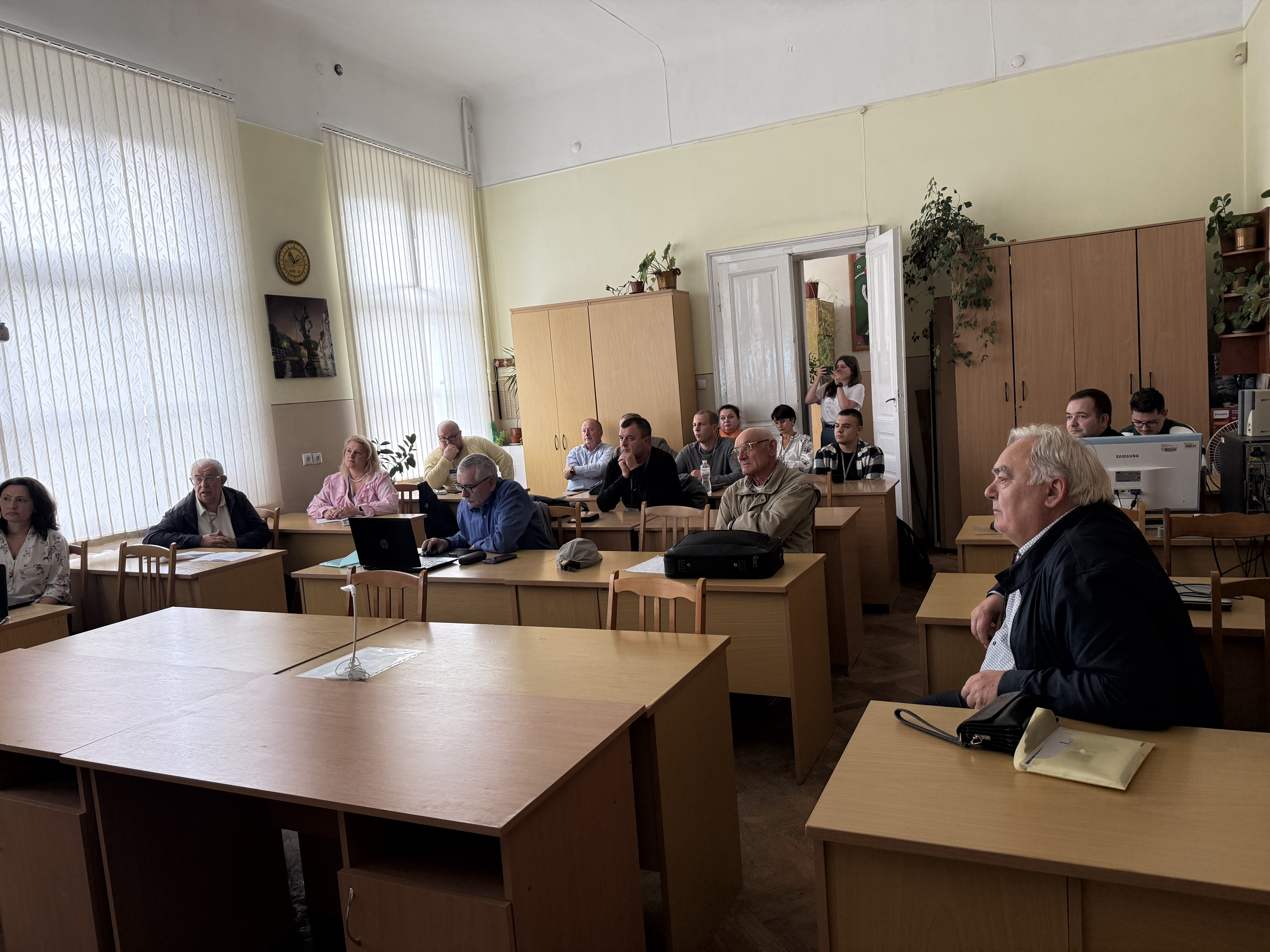 Секція 4. Мат. моделювання та ІТ