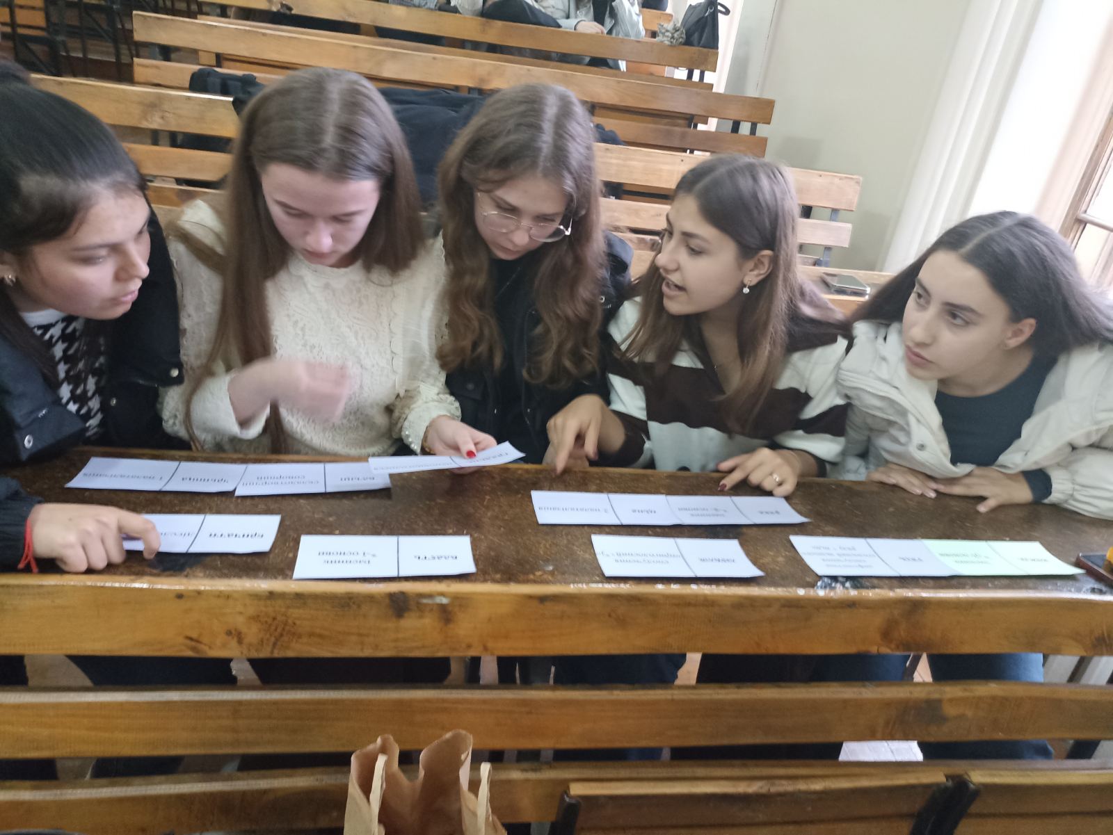 Таємниці слов'янського світу: мови, народи, традиції