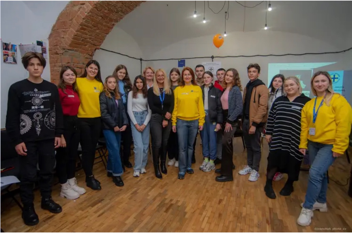 Позитивний тренінг на серйозну тему