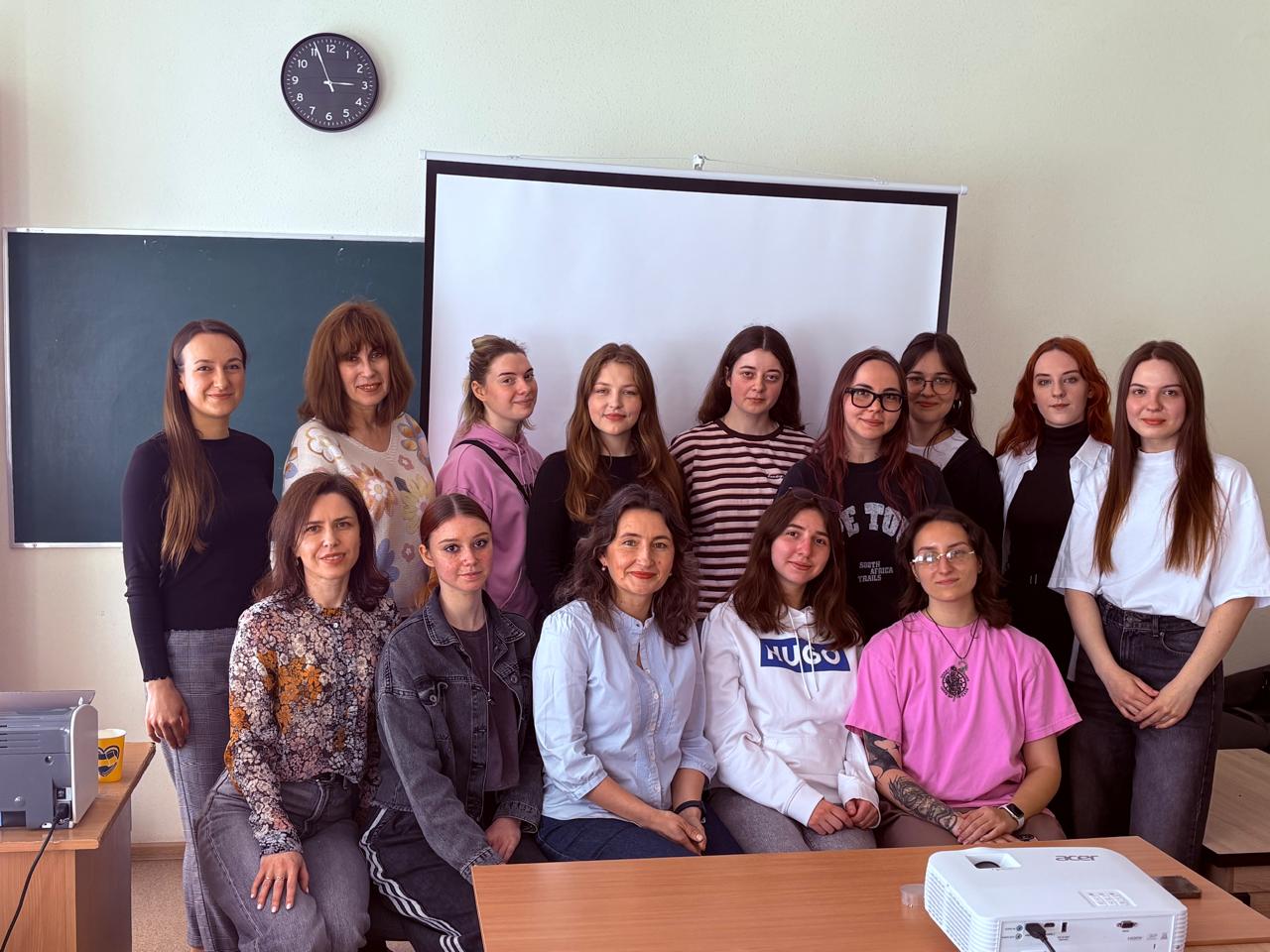 У ЧНУ відбувся захід до Міжнародного дня дівчат в ІКТ