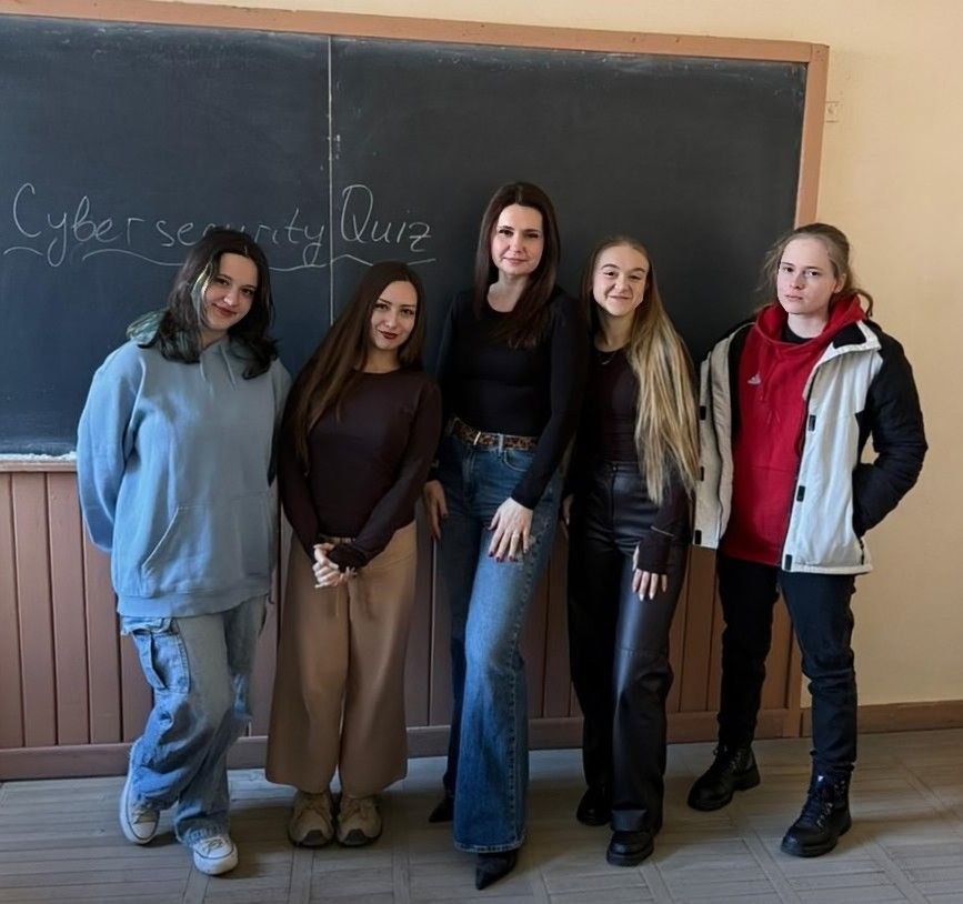Засідання гуртка "Secure English"