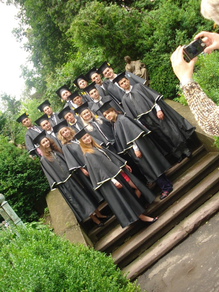 Випуск 2010