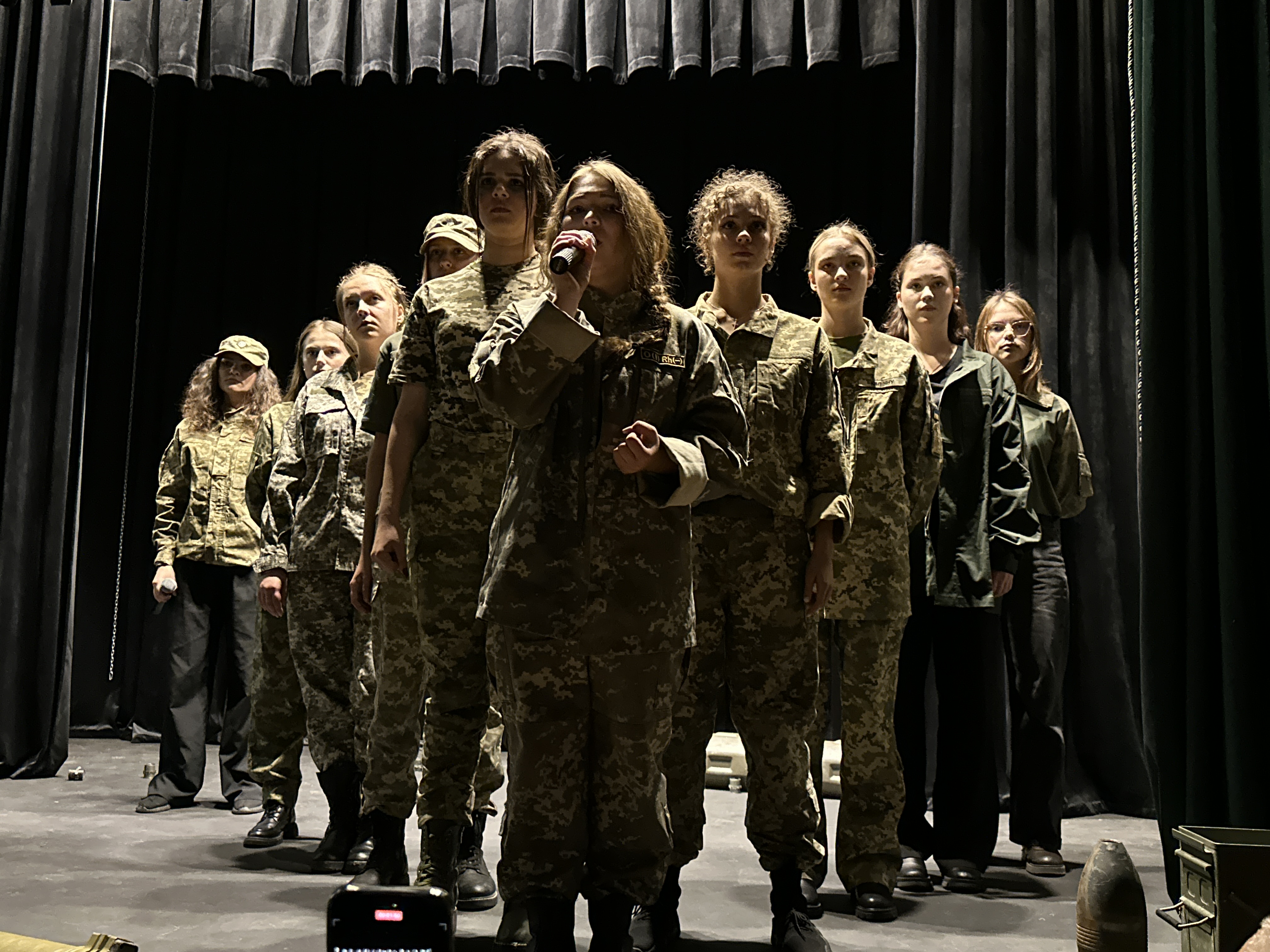 «Жінки в ЗСУ»: вистава про силу та незламність