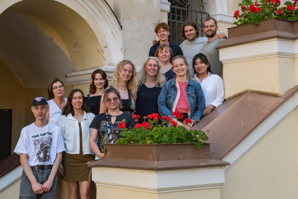 a0a03303-304e-4a08-97e0-849e24413734