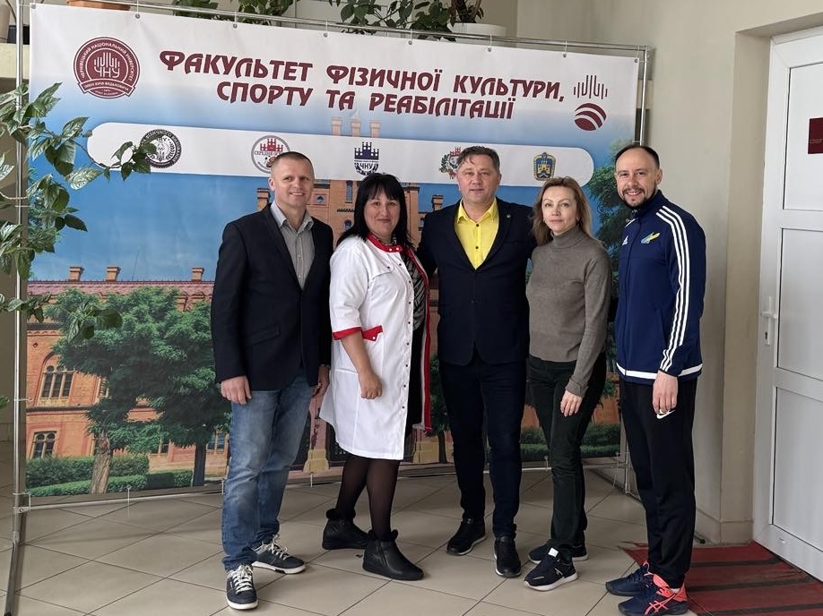 Факультет фізичної культури, спорту та реабілітації ЧНУ долучився до донорської акції до 150-річчя університету