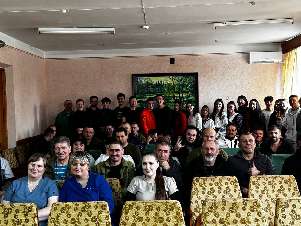 Студенти ЦКіД університету завітали до Госпіталю ветеранів