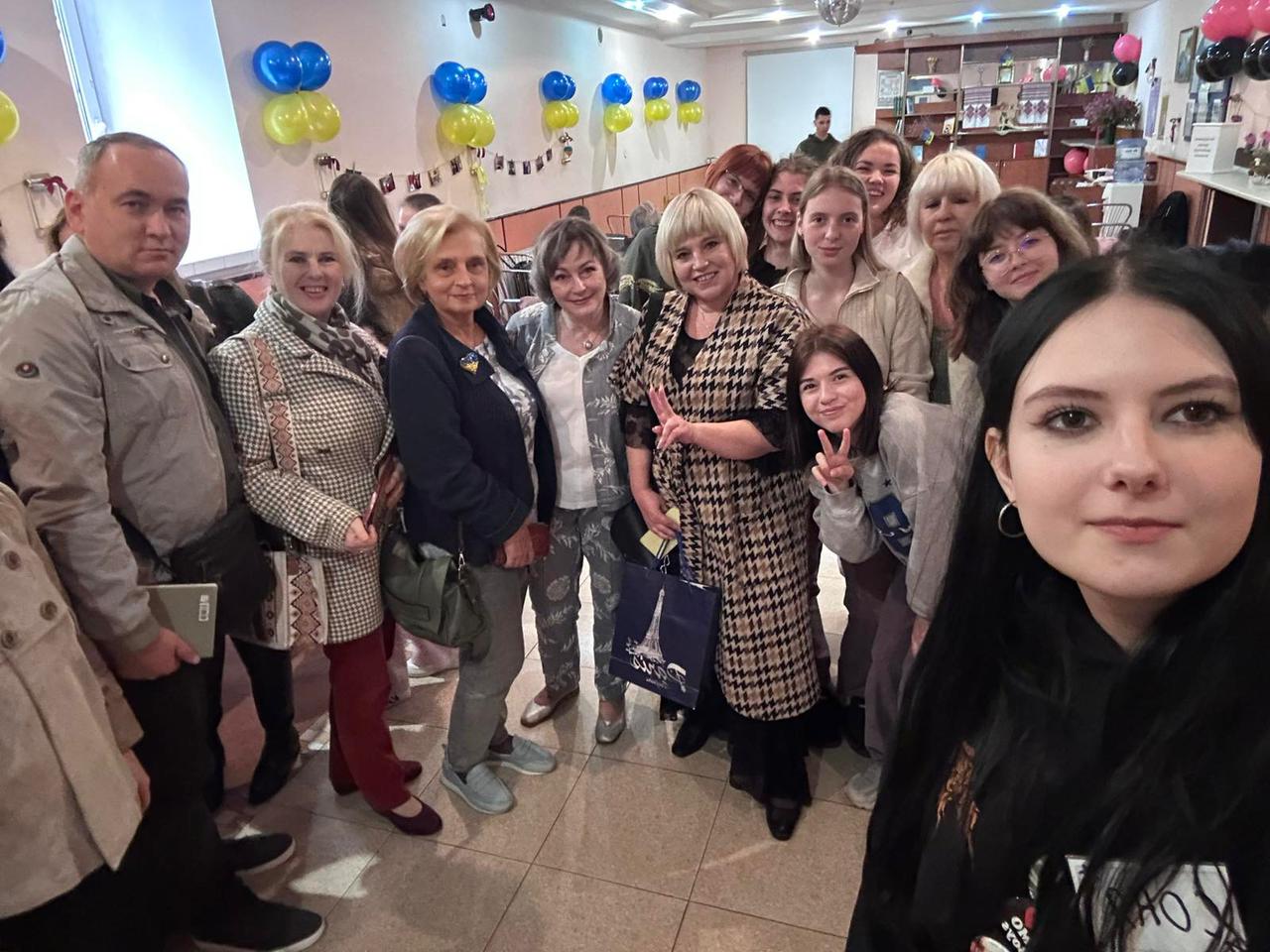 Участь кафедри сучасної української мови у благодійному ярмарку.