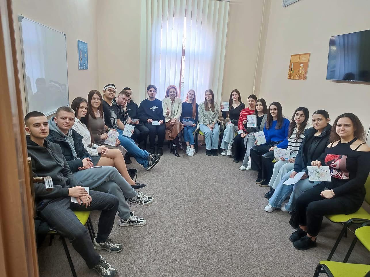Здобувачі вищої освіти  провели серію тренінгів «Розвиток креативності та творчих здібностей студентів» у соціально-психологічному центрі 