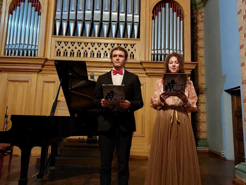 Благодійний  концерт за участю конкурсантів