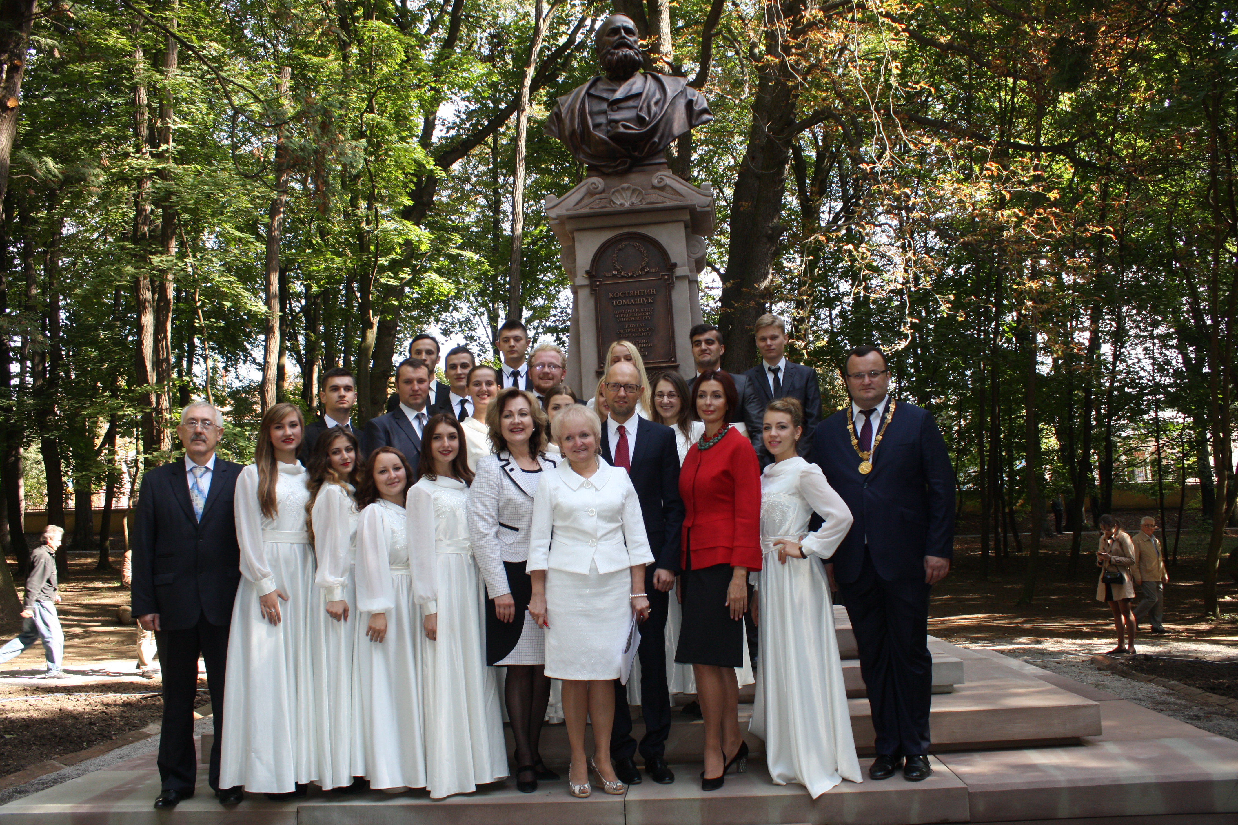 Пам'ятник Костянтину Томащуку