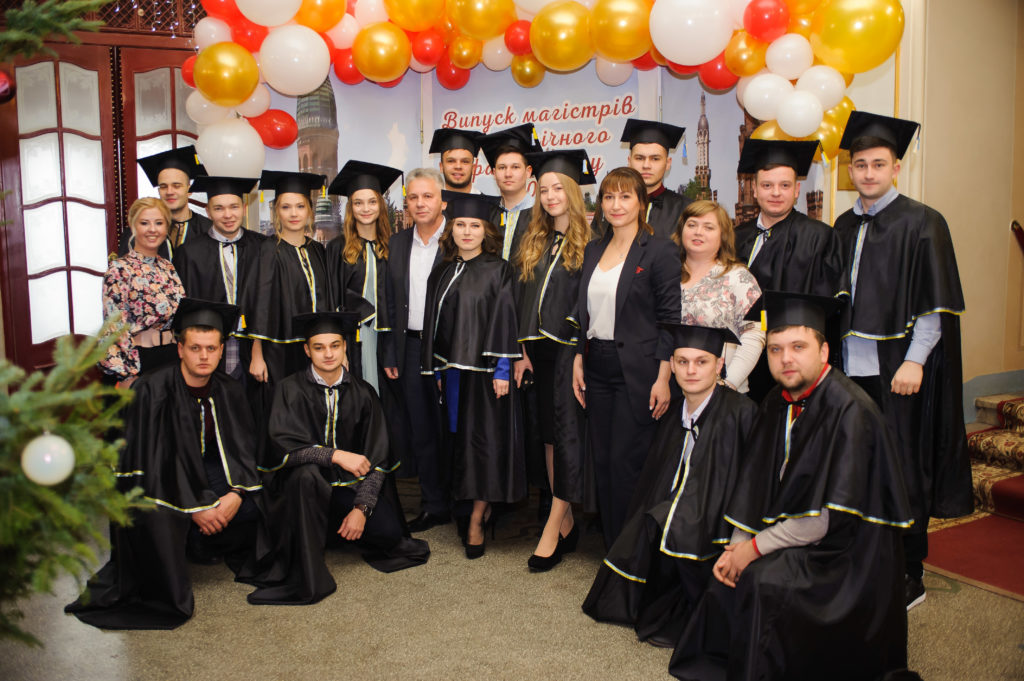 Випуск 2019