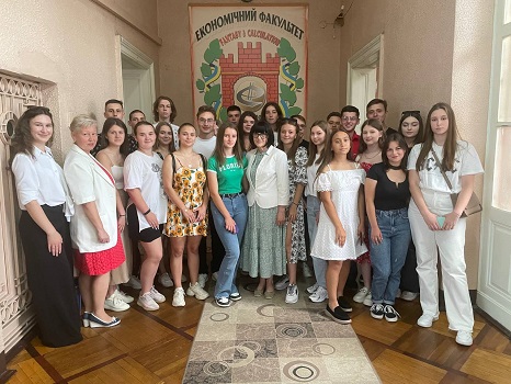 Перша зустріч першокурсників