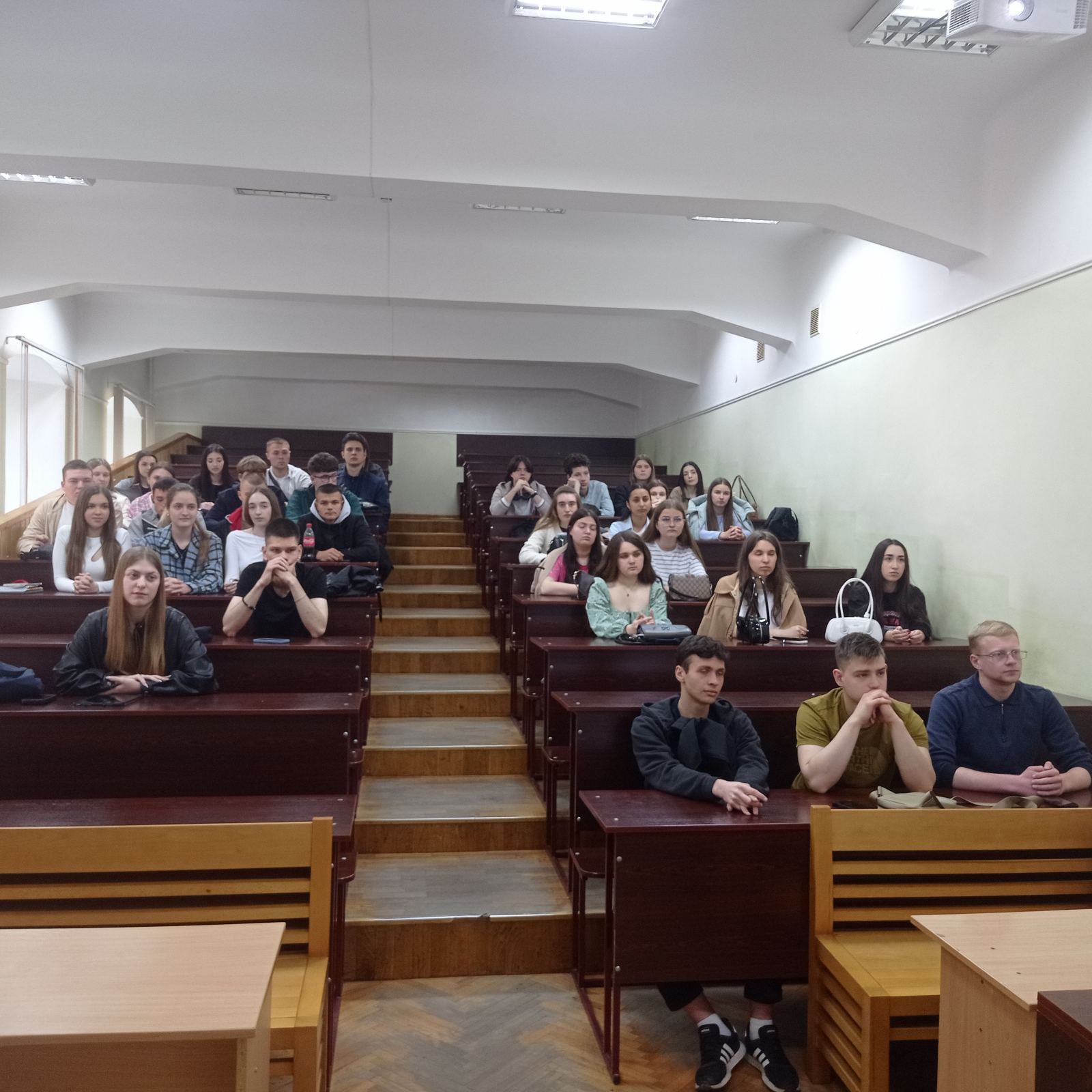 Практика фондового ринку та шлях до власного стартапу: гостьова лекція Олександра Кійка