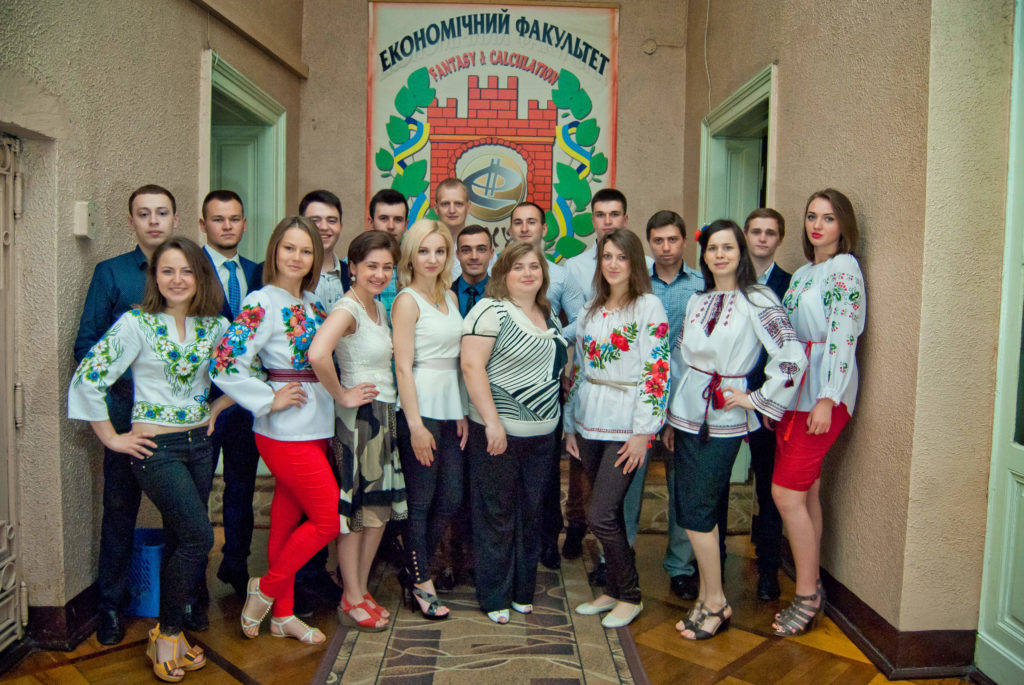 Випуск 2015
