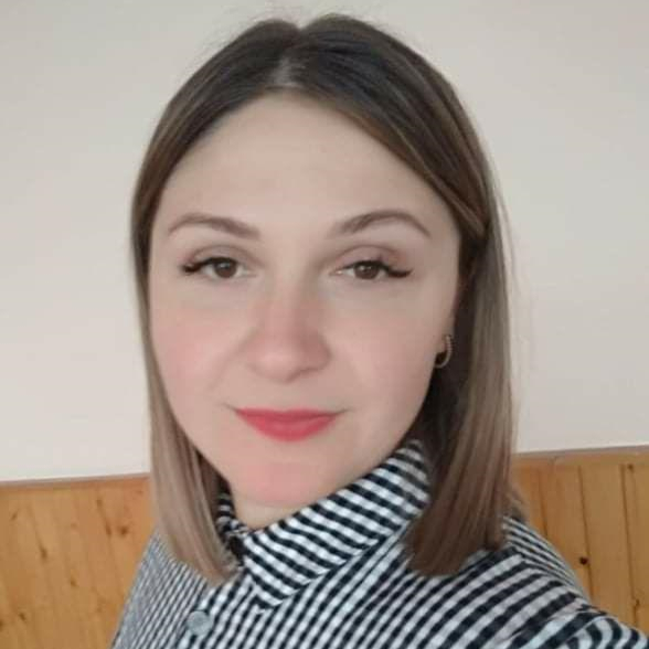 Андрусяк (Звоздецька) Вікторія Іванівна