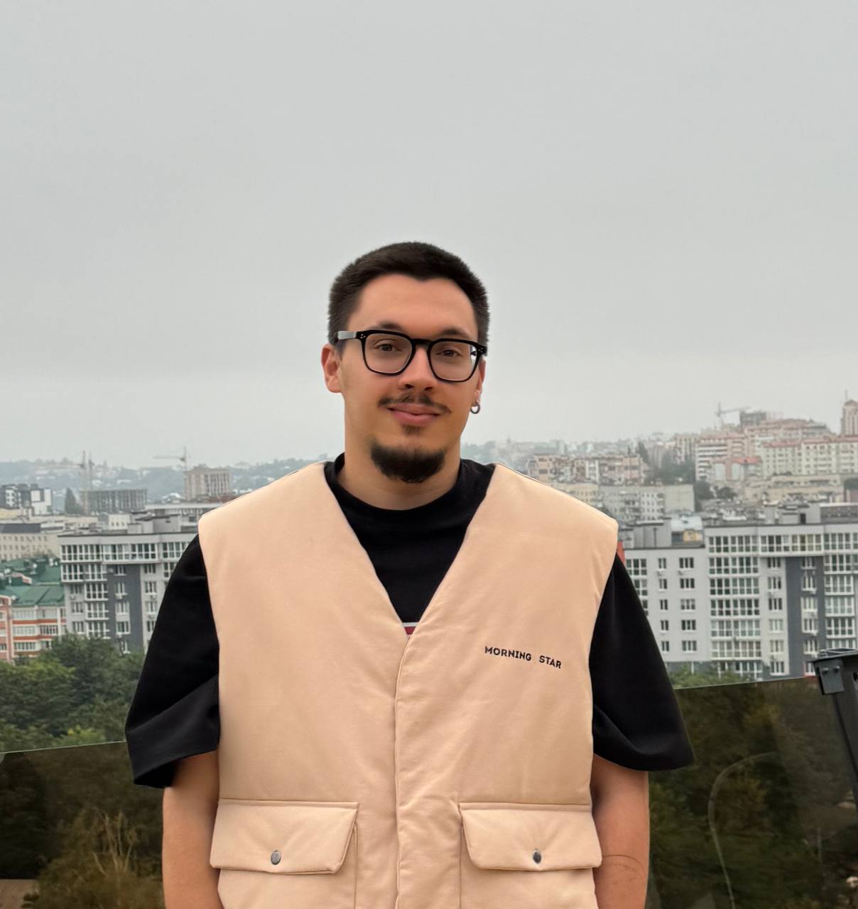 Якобишен Даніель Вікторович