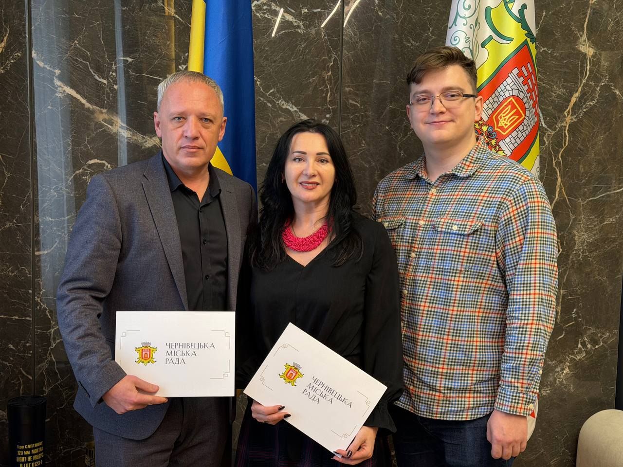 Аспірант нашої кафедри долучився до розробки міського туристичного застосунку City On Palm для Чернівців 💙💛