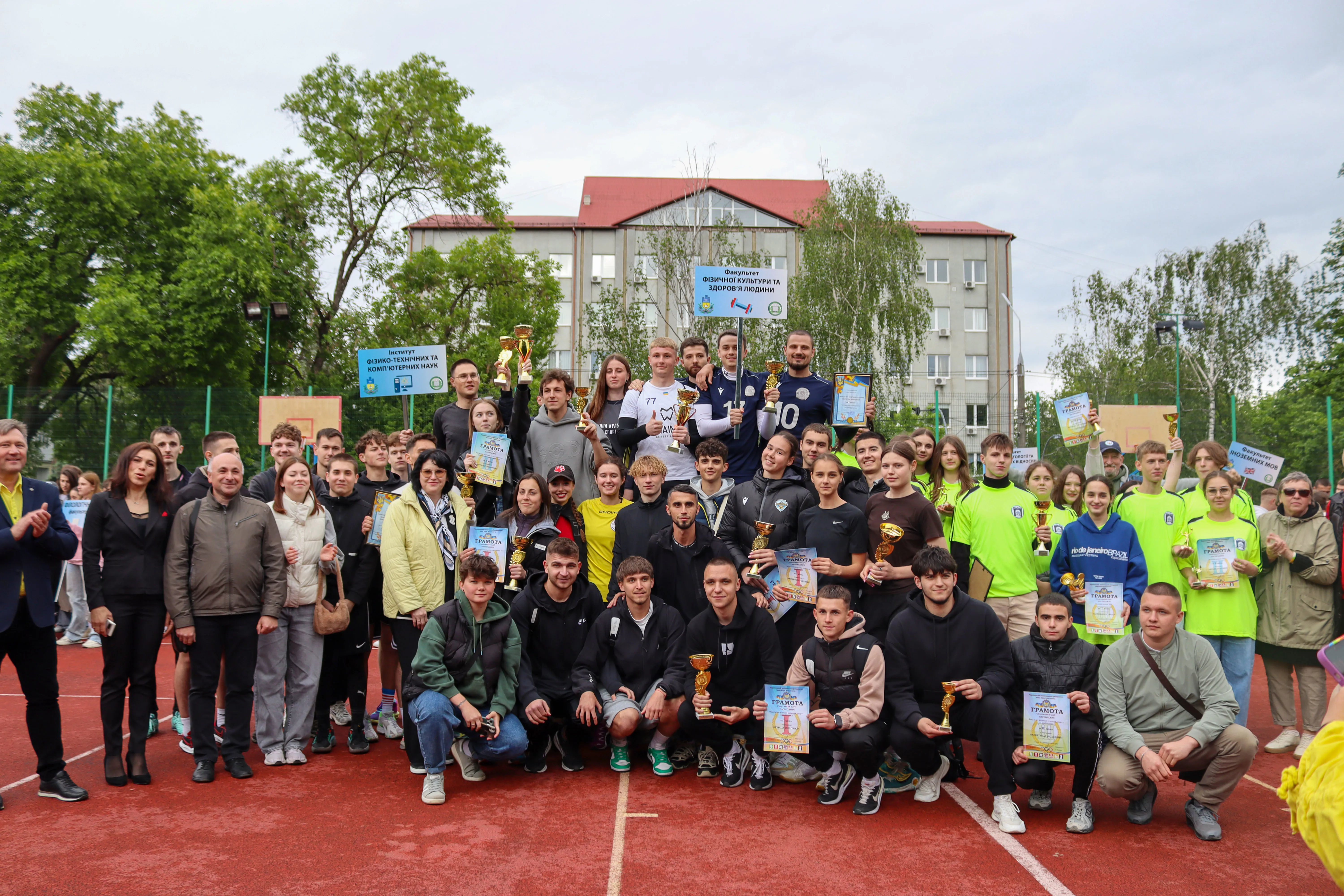 Призери 76 Спартакіади ЧНУ