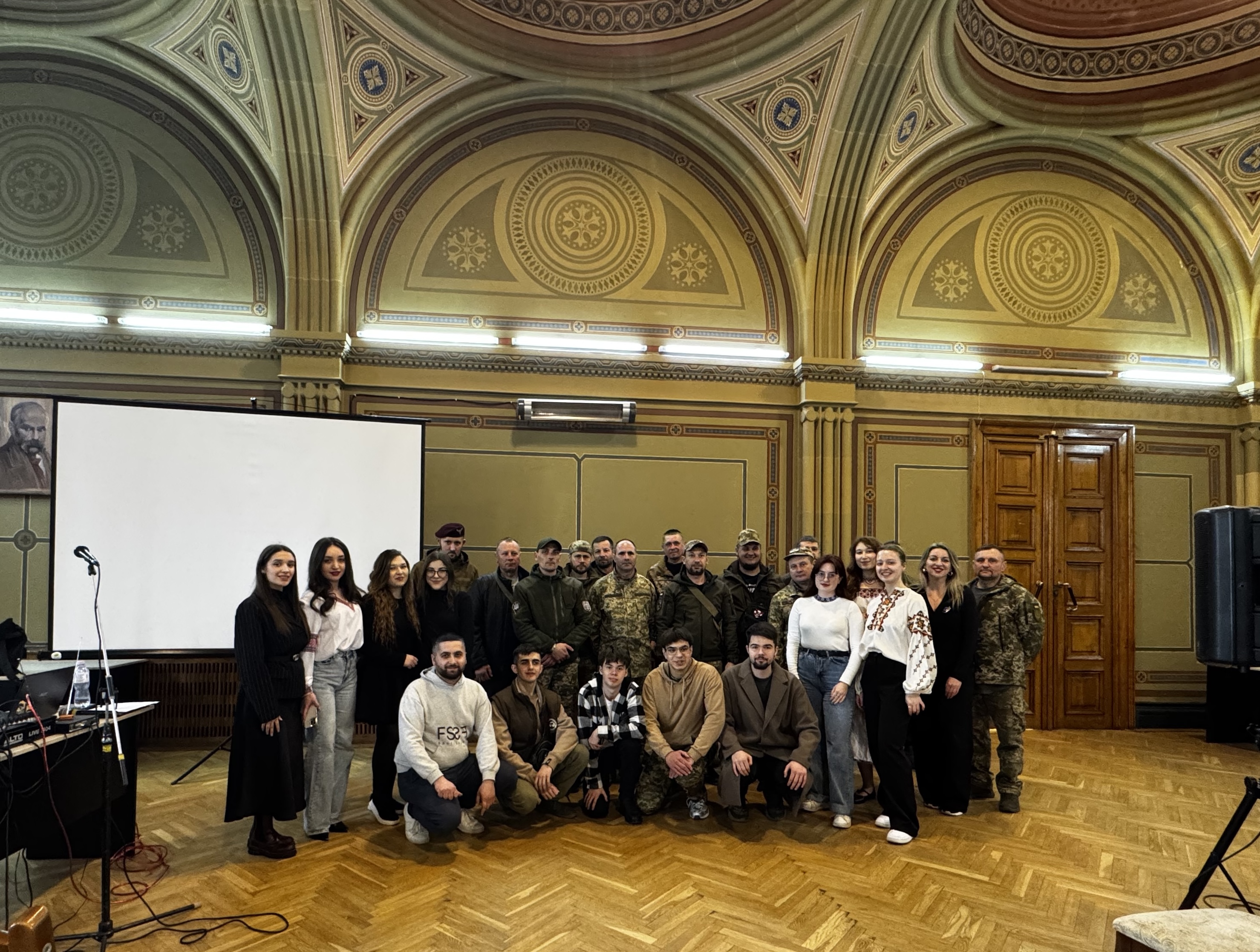 У Чернівецькому національному університеті імені Юрія Федьковича відбувся захід на підтримку військових