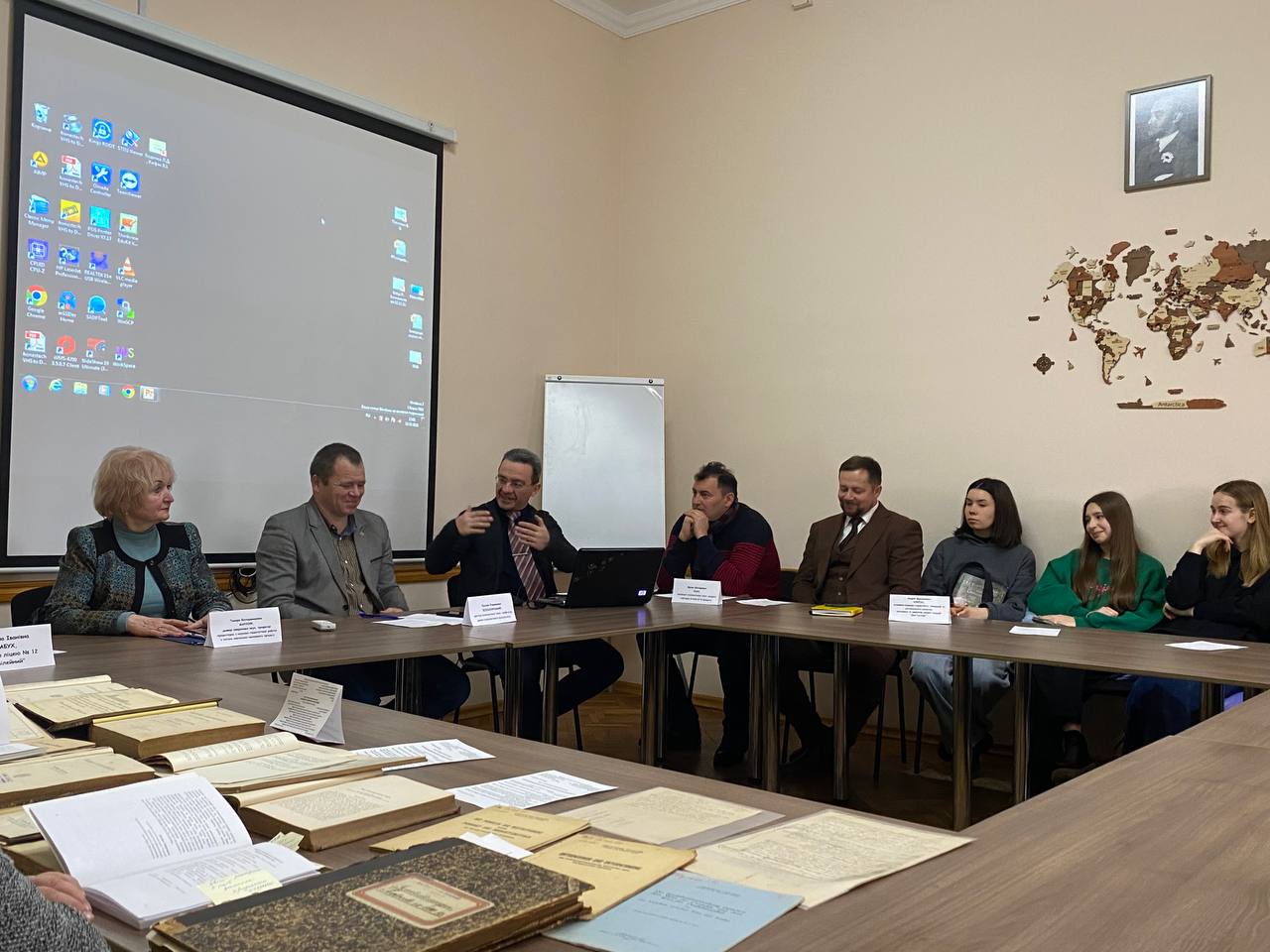 Круглий стіл пам’яті Фрідріха Кляйнвехтера