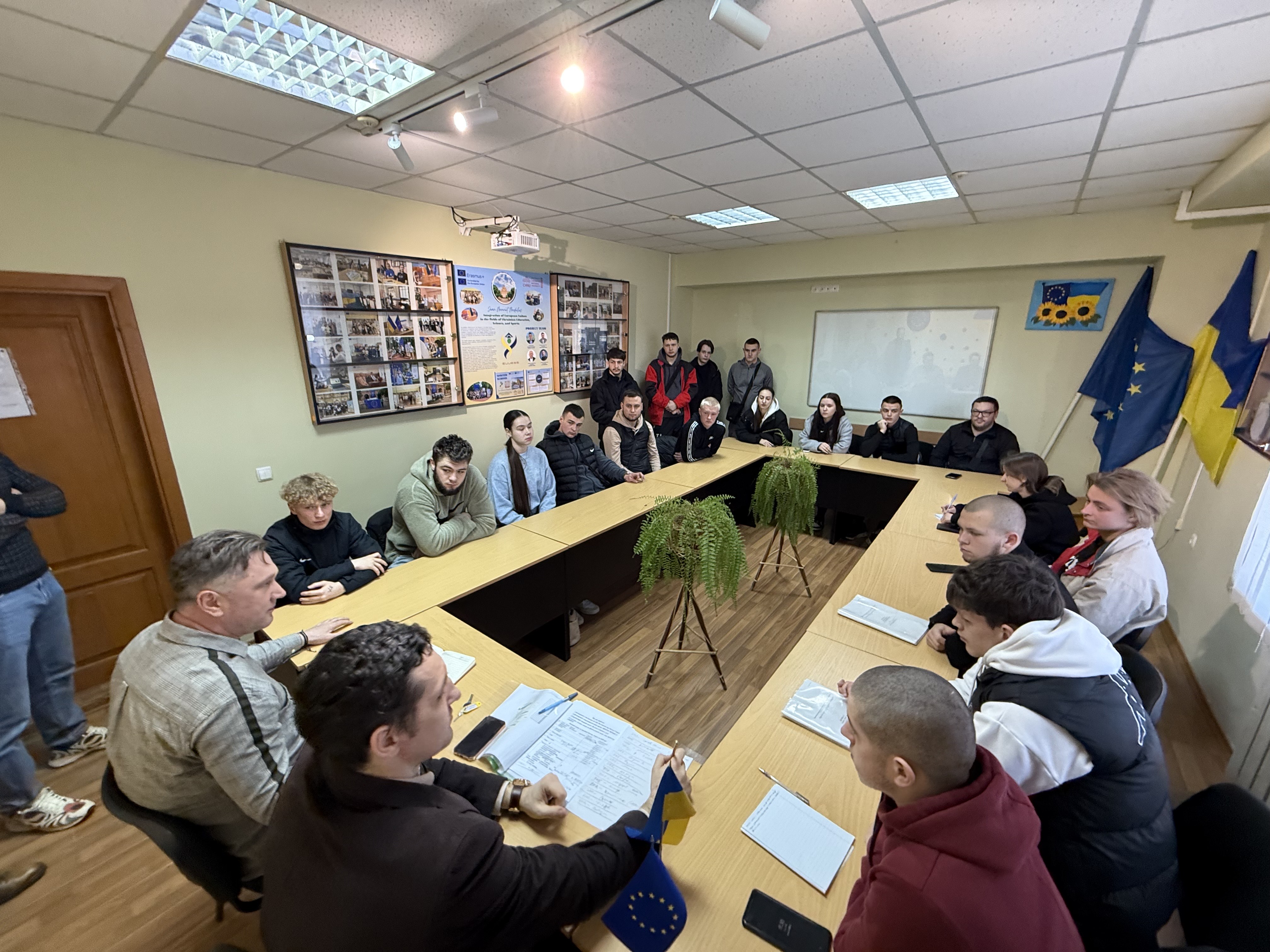 Перше зібрання Центру спорту факультету фізичної культури, спорту та реабілітації: старт підготовки до спартакіади