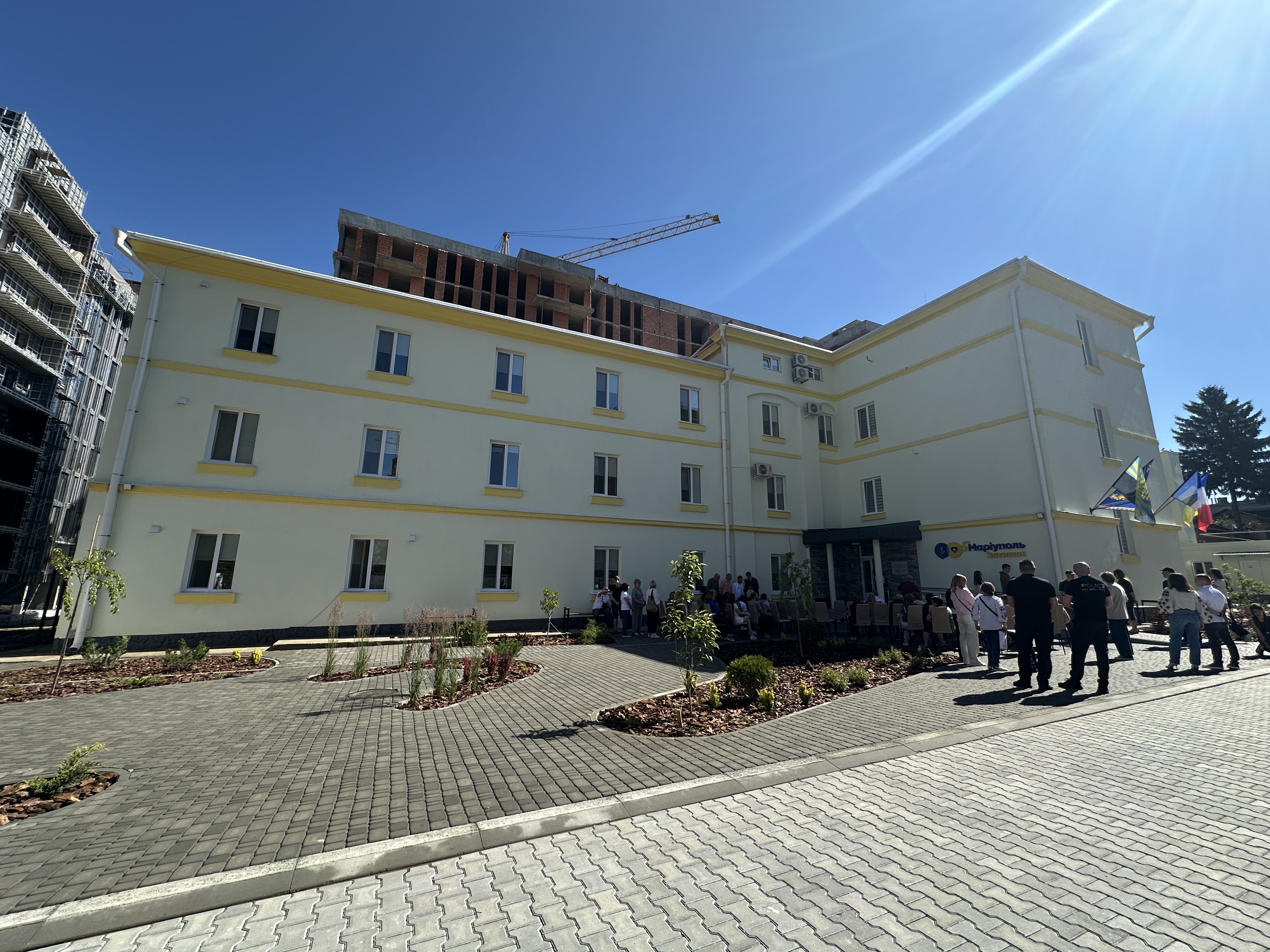 У Чернівцях відкрили перше на заході України соціальне житло для маріупольців