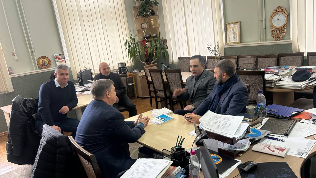 Факультет історії, політології та міжнародних відносин ЧНУ налагоджує партнерство 
