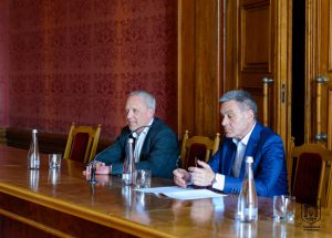 Круглий стіл з мером міста Романом Клічуком