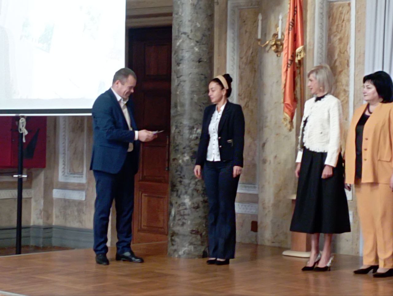 Свтілина 1